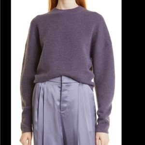 Vince BLOUSON SLEEVE WOOL & ALPACA BLEND SWEATER IN BOYSENBERRY. Size medium.